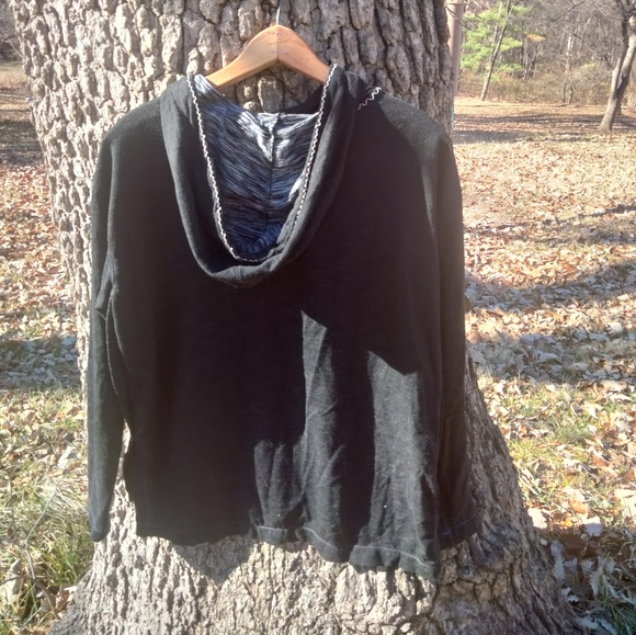 ⬇️ Price Drop! ⬇️Max Studio hooded tunic in size S. - Picture 2 of 3